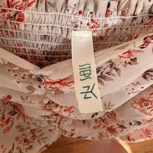 Floral blouse with peasants sleeves